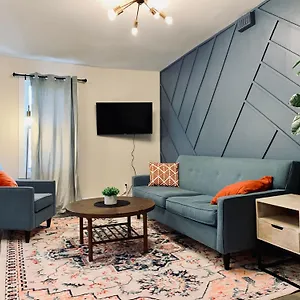  Apartment New Cozy& Stylish 2-bdrm, Close To Downtown, Unit #3 Canada